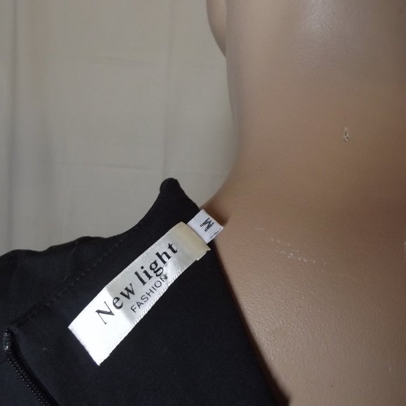 Weekend Dress - Picture 5 of 6